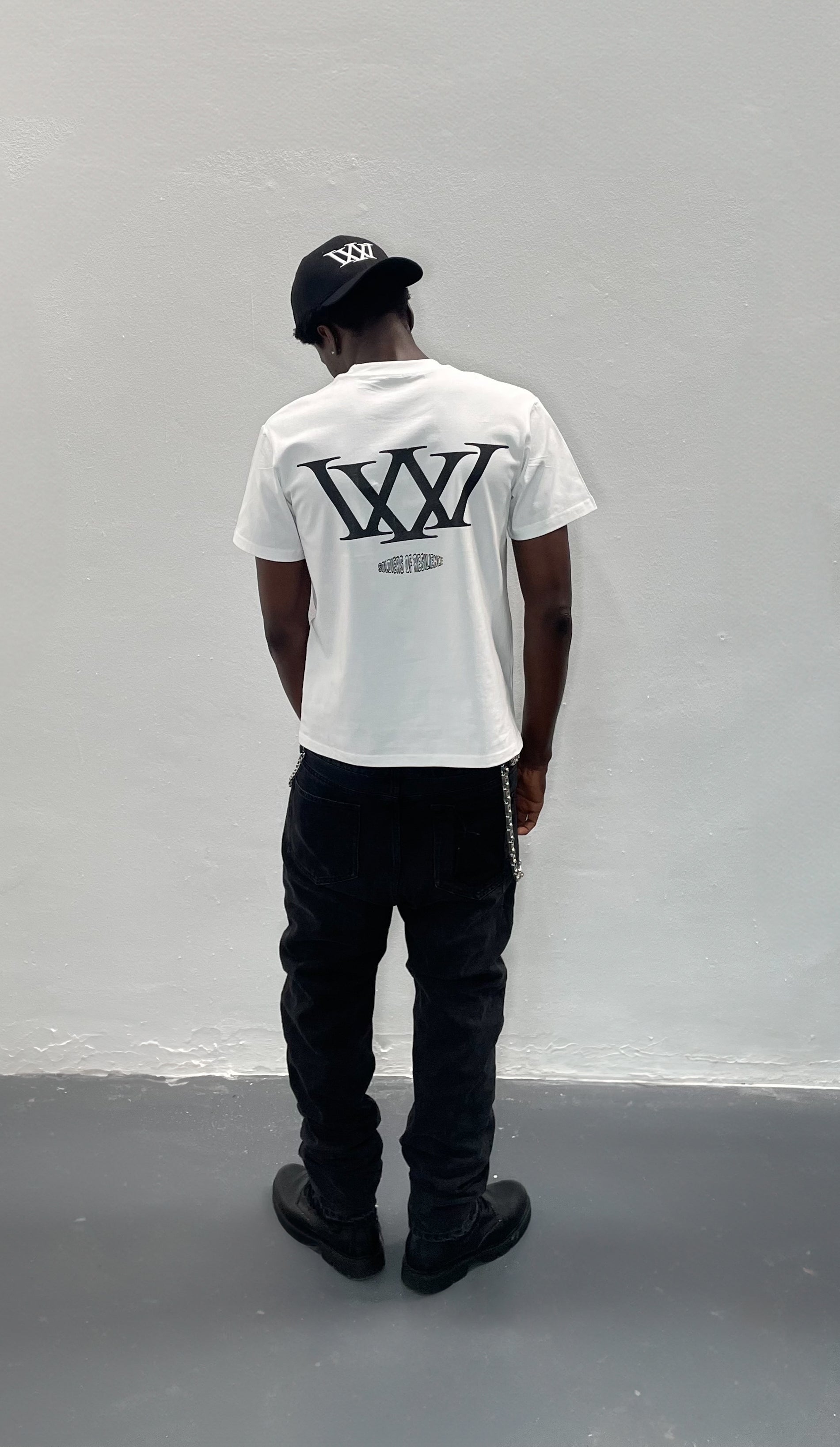Cropped T-shirt Wan & Tuu. - WINNER OF VICTORIES